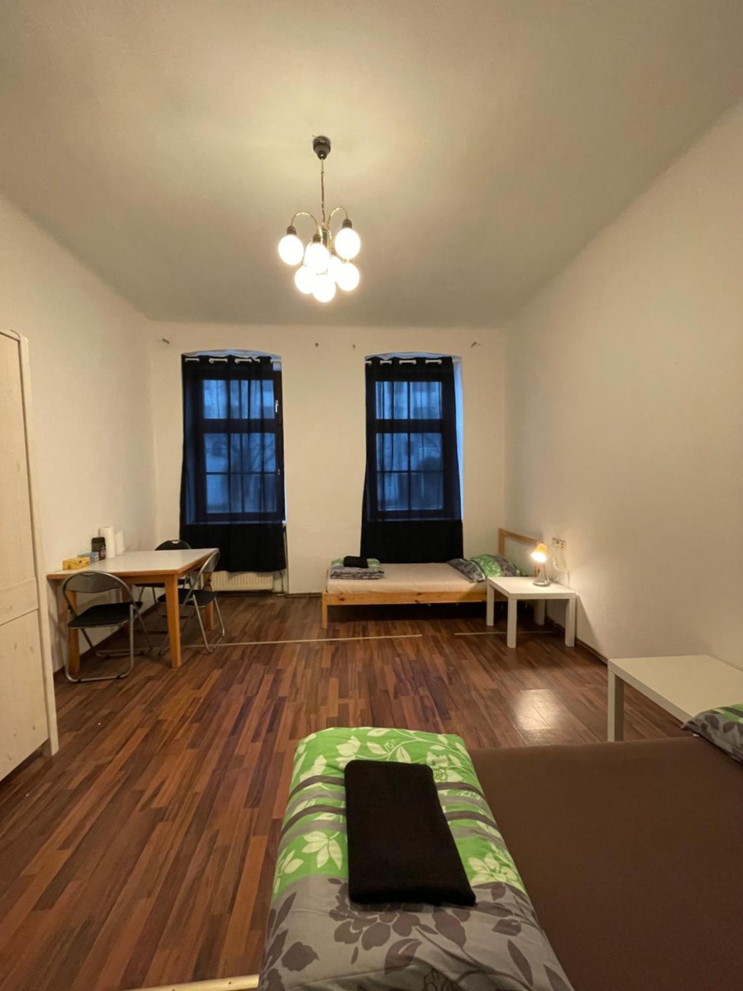 U6 Schoepfwerk Hostel 11 维也纳 外观 照片