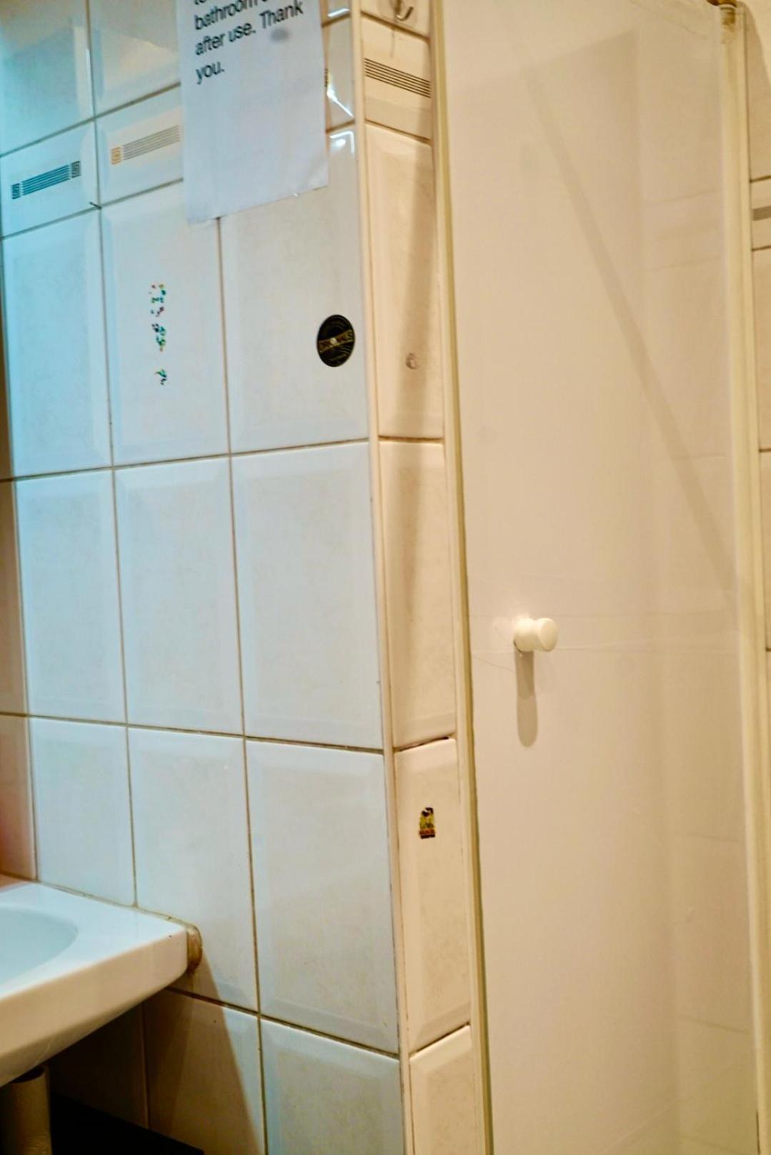 U6 Schoepfwerk Hostel 11 维也纳 外观 照片