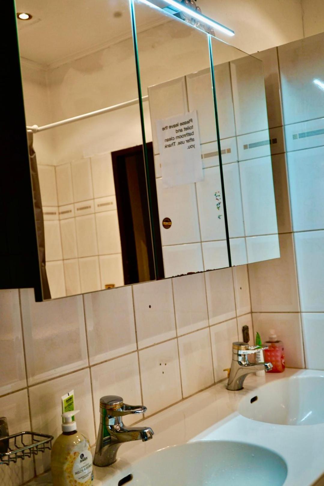 U6 Schoepfwerk Hostel 11 维也纳 外观 照片