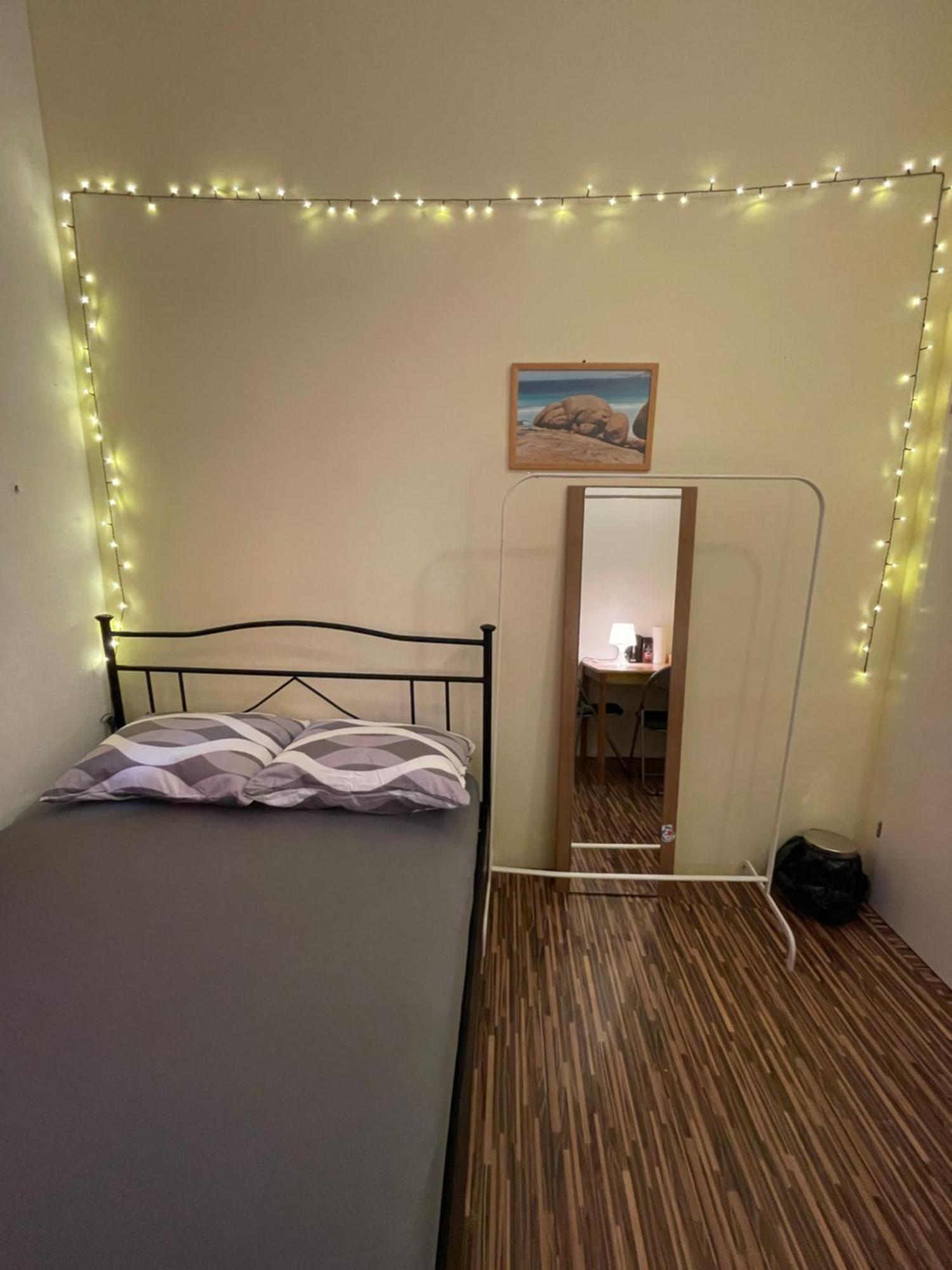 U6 Schoepfwerk Hostel 11 维也纳 外观 照片